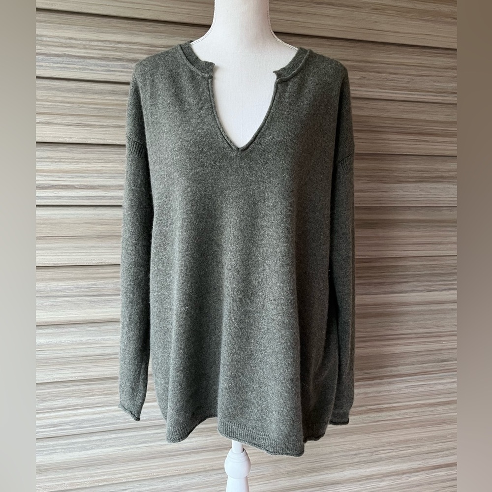 Tina Stephens Cashmere V Neck Gray Sweater Large